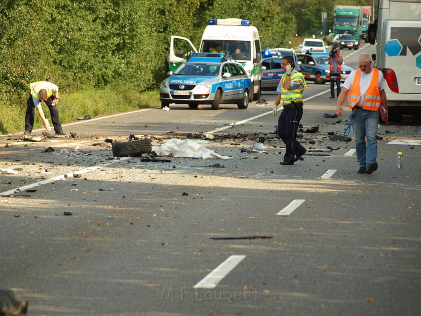 Schwerer VU Koeln Immendorf Kerkraderstr P066.JPG